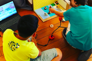 Moonkeys : ateliers de stage et de coding Moonkeys : ateliers de stage et de coding